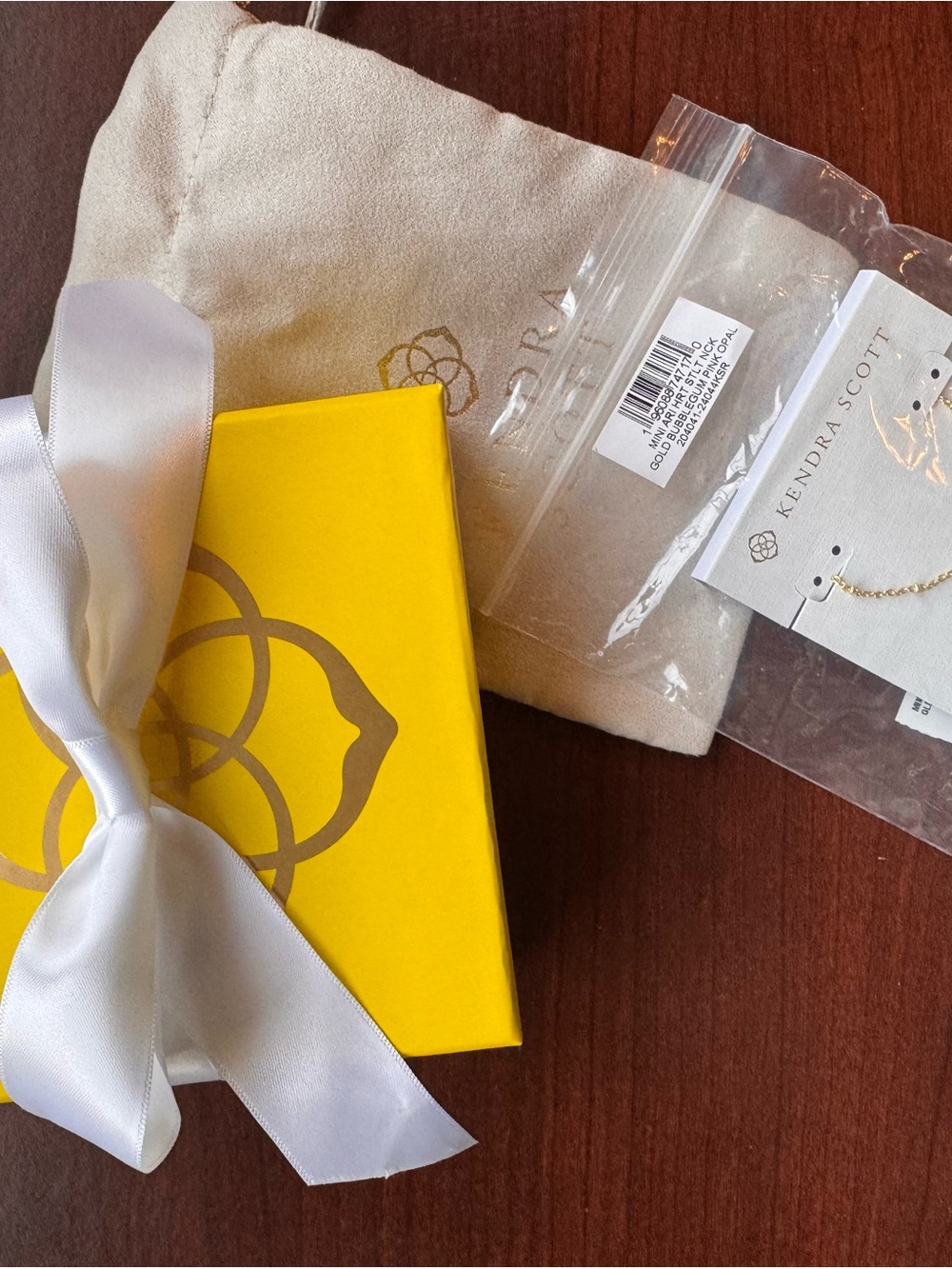 Kendra Scott Mini Ari Heart Gold Necklace. Bubblegum Pink Opal - Picture 4 of 4